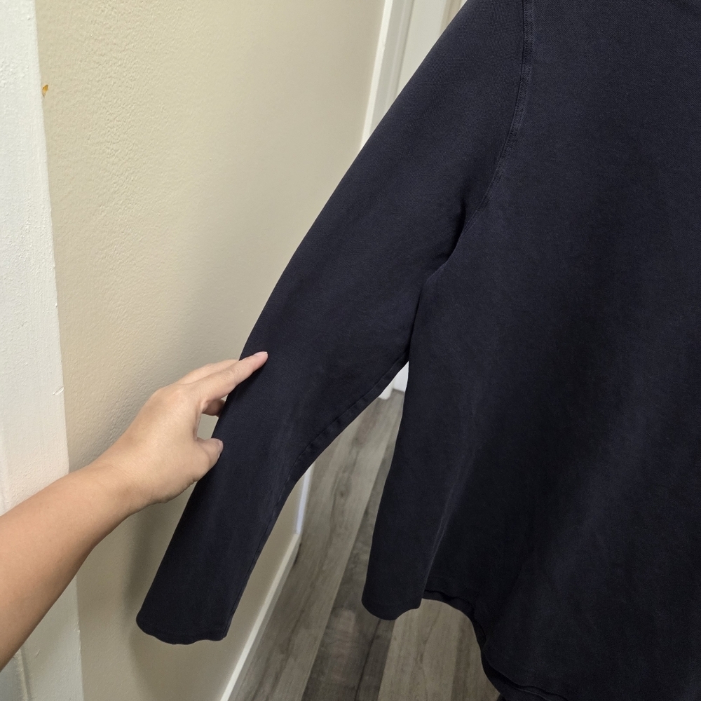 Lululemon Athletica Black Long Sleeve Crew Pocket Shirt | Minimalist Athleisure - Picture 3 of 7